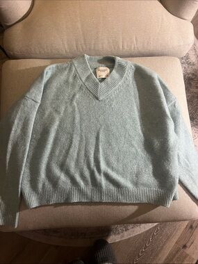 Abercrombie & Fitch women’s Light Blue V-Neck Sweater